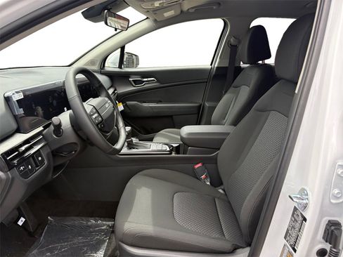 New 2026 Kia Sportage LX w/ LX Convenience Package image 9