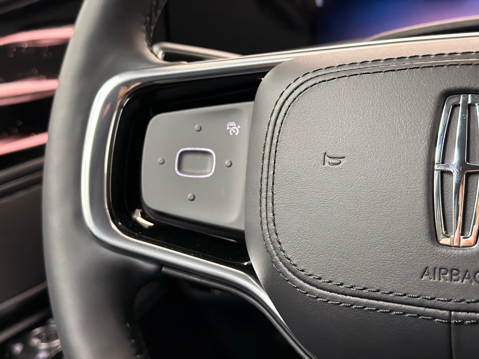 New 2026 Lincoln Nautilus Premier AWD/4WD image 23