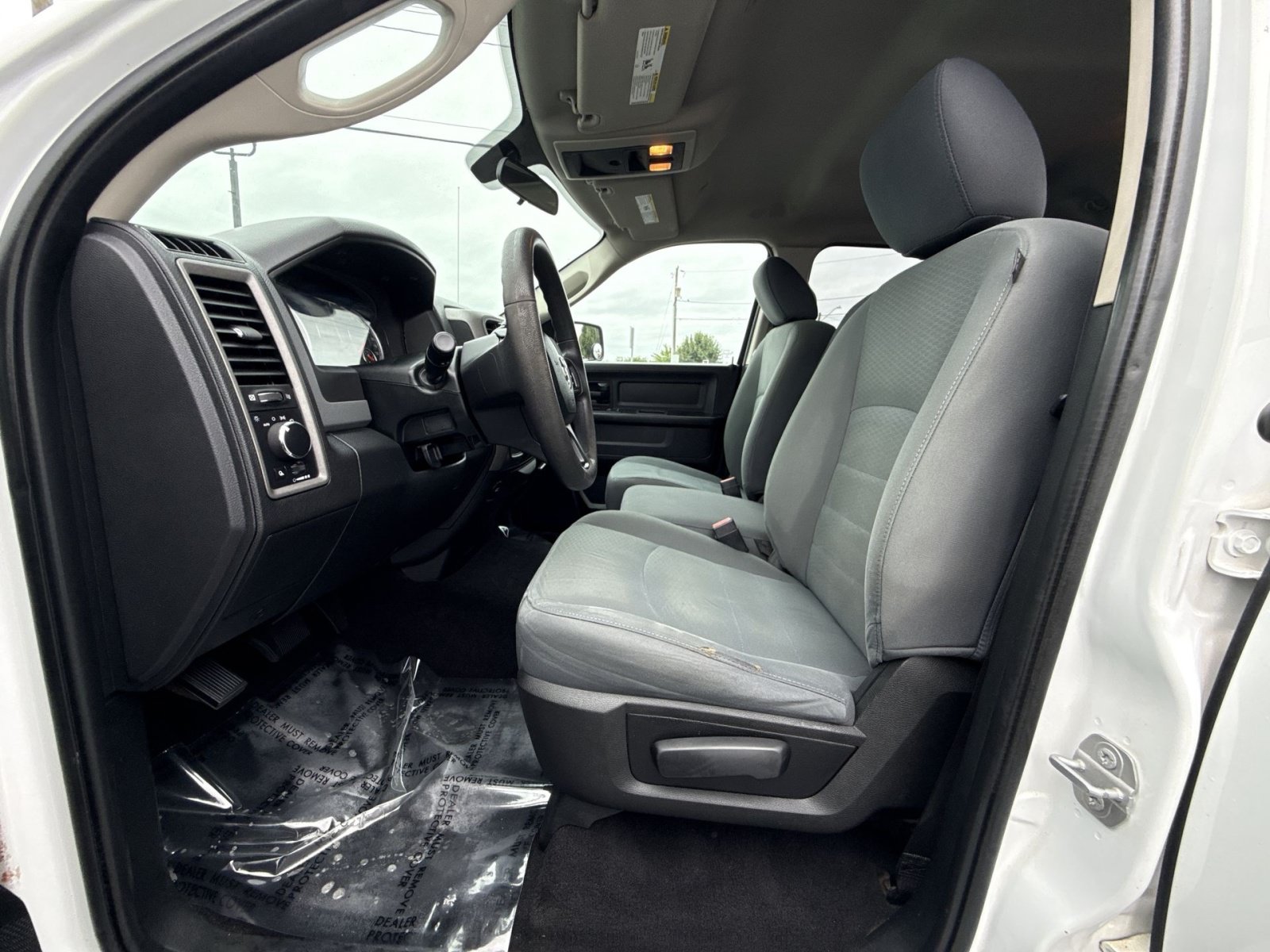 Used 2018 RAM 1500 ST w/ SXT Appearance Group AWD/4WD image 13