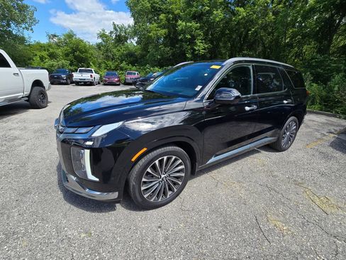 Used 2023 Hyundai Palisade Calligraphy AWD/4WD image 2