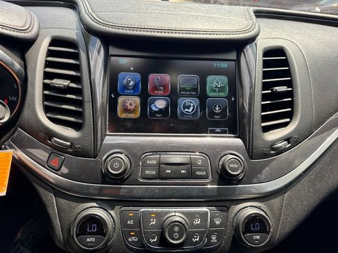 Used 2017 Chevrolet Impala LT FWD image 12