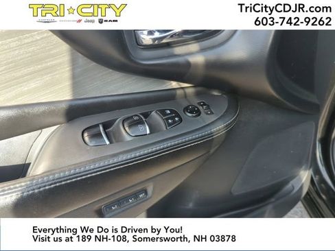Used 2017 Nissan Murano Platinum w/ Platinum Technology Package image 19