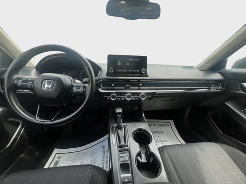 Used 2022 Honda Civic EX image 9