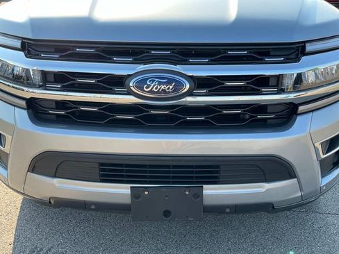 Used 2024 Ford Expedition Max Limited AWD/4WD image 13