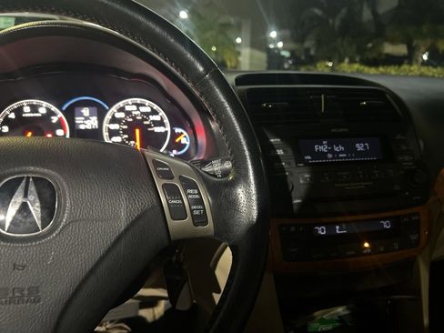 Used 2005 Acura TSX image 11