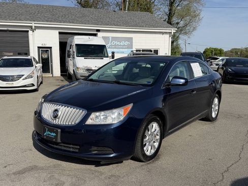 Used 2012 Buick LaCrosse FWD image 8
