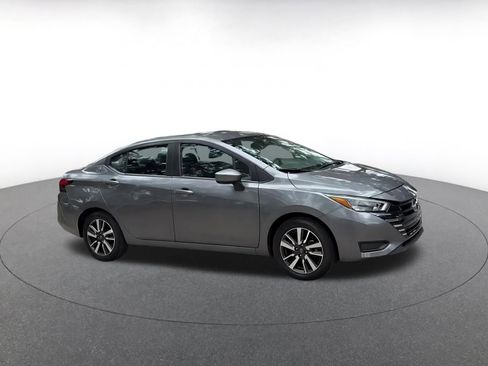 Used 2025 Nissan Versa SV FWD image 2