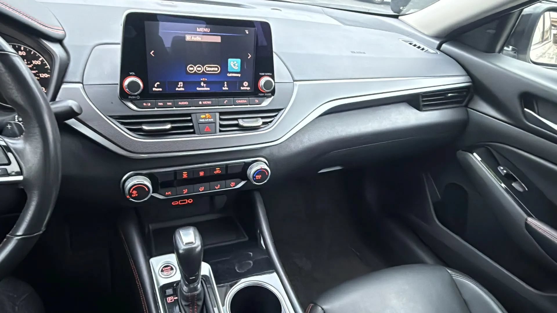 Used 2024 Nissan Altima 2.5 SR FWD image 12