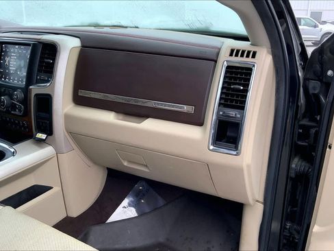 Used 2018 RAM 2500 Longhorn w/ Longhorn Southfork Package image 17