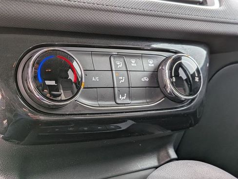 Used 2025 Chevrolet TrailBlazer LT FWD image 20