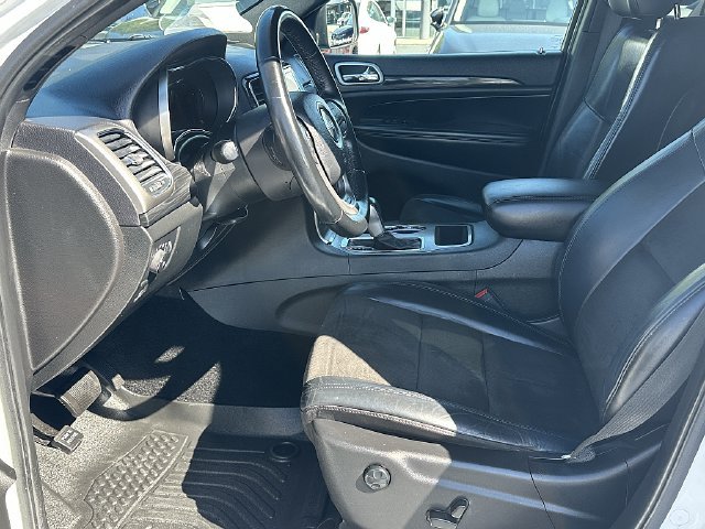 Used 2021 Jeep Grand Cherokee Laredo X AWD/4WD image 19