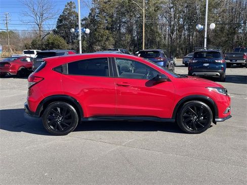 Used 2022 Honda HR-V Sport image 8