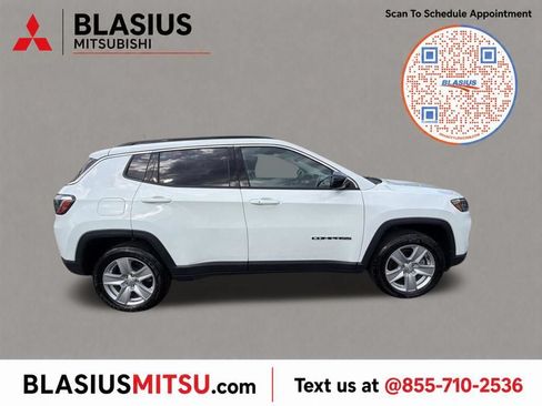 Used 2022 Jeep Compass Latitude AWD/4WD image 10