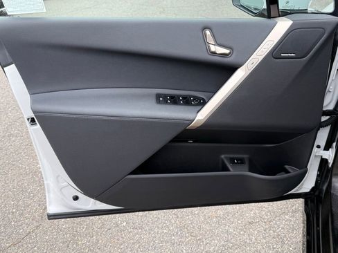 Used 2026 BMW iX xDrive45 w/ Premium Package image 19