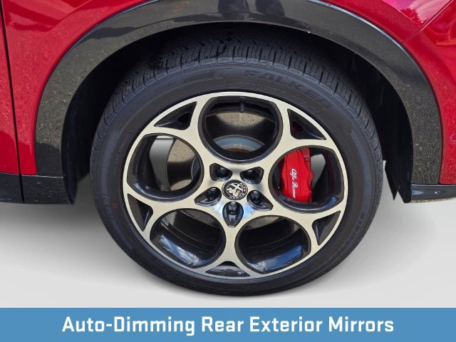 Used 2024 Alfa Romeo Tonale Veloce AWD/4WD image 11