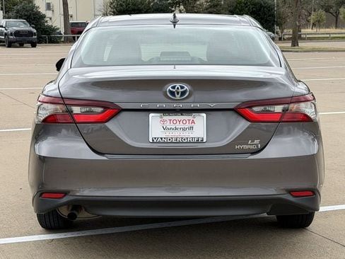 Certified 2023 Toyota Camry LE image 5