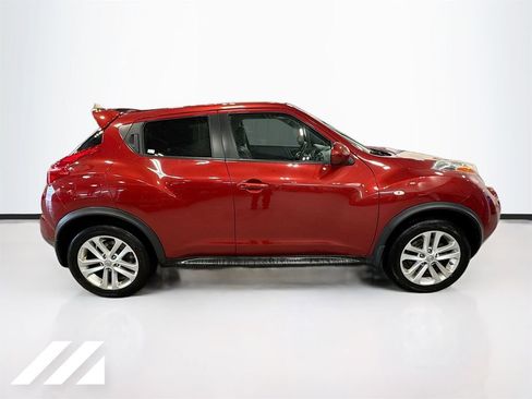 Used 2014 Nissan Juke SL image 4