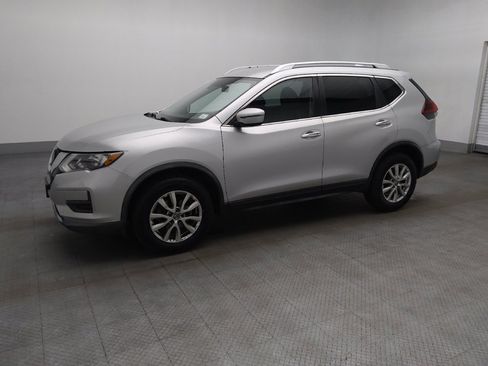 Used 2019 Nissan Rogue SV AWD/4WD image 2