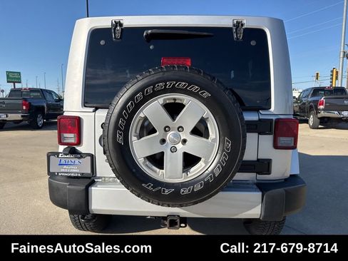 Used 2012 Jeep Wrangler Sahara w/ Dual Top Group image 16