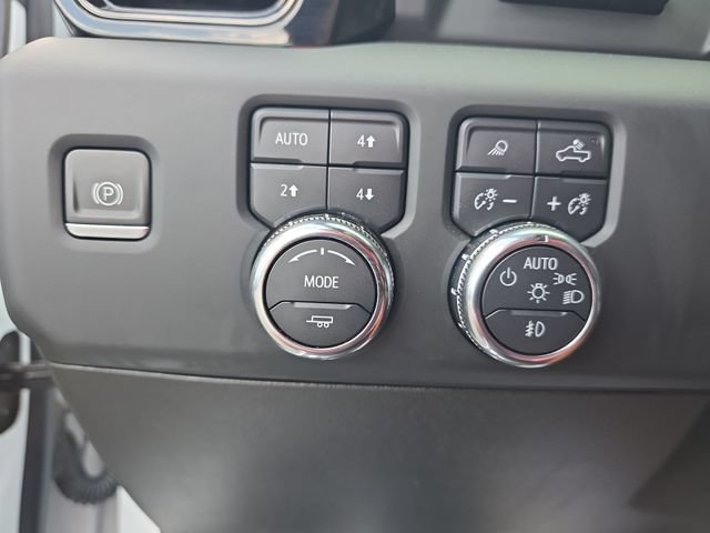 Used 2024 GMC Sierra 2500 AT4 w/ AT4 Premium Plus Package AWD/4WD image 27