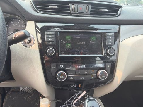 Used 2020 Nissan Rogue Sport SL AWD/4WD image 19
