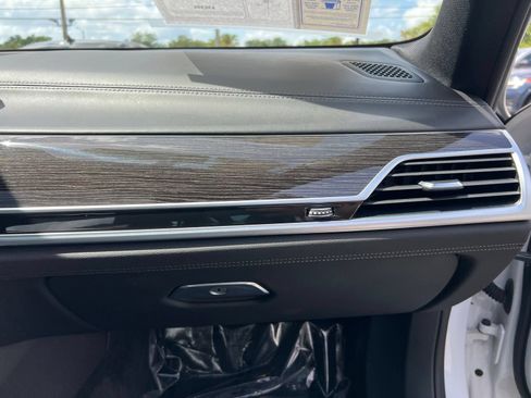 Used 2018 BMW 740e xDrive w/ M Sport Package AWD/4WD image 67