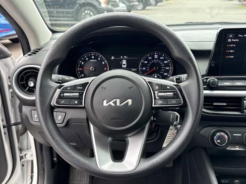 Used 2024 Kia Forte LX FWD image 17