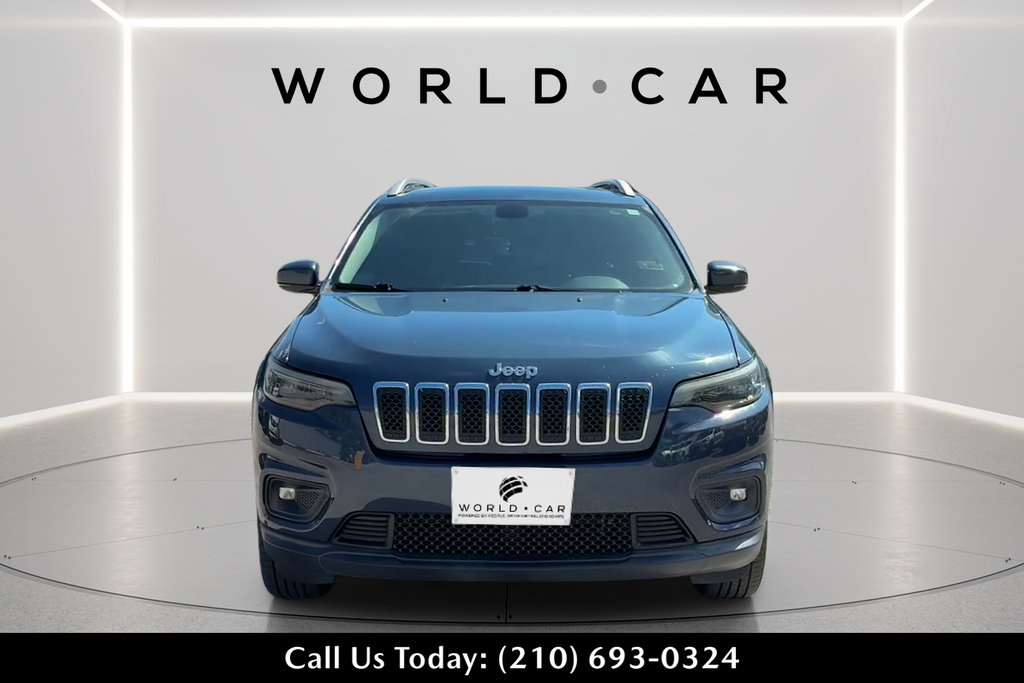 Used 2020 Jeep Cherokee Latitude Plus w/ Cold Weather Group AWD/4WD image 8