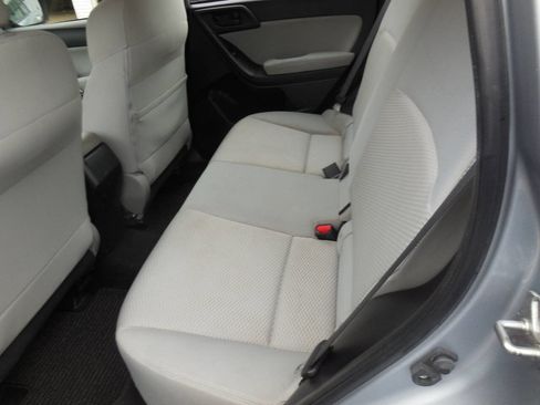 Used 2014 Subaru Forester 2.5i image 11