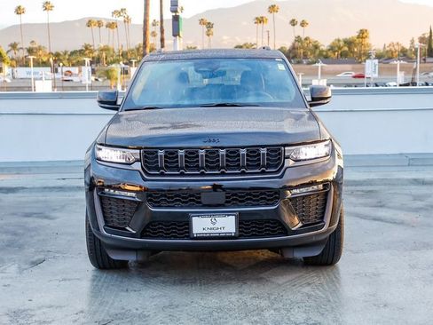 New 2026 Jeep Grand Cherokee Limited AWD/4WD image 3