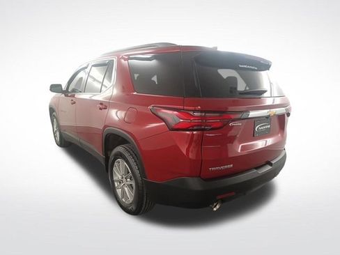 Used 2023 Chevrolet Traverse LT FWD image 6