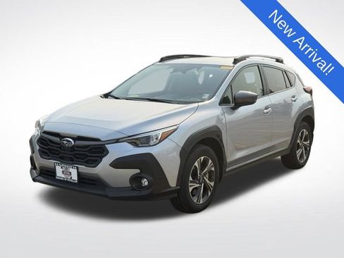 Used 2024 Subaru Crosstrek 2.0i Premium AWD/4WD image 3