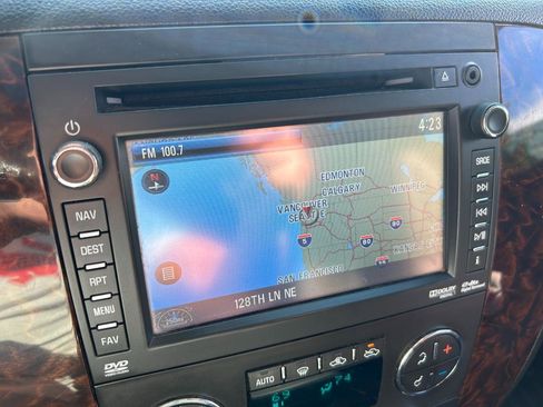 Used 2013 GMC Sierra 2500 Denali w/ Suspension Package, Off-Road image 18