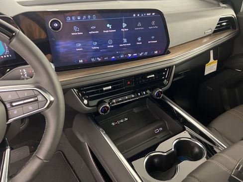 New 2026 Chevrolet Suburban High Country image 27