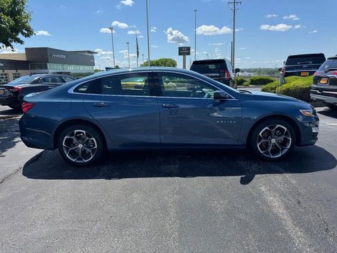 Used 2024 Chevrolet Malibu LT FWD image 2