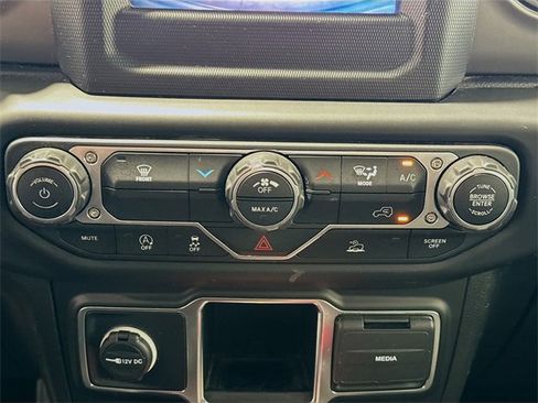 Used 2022 Jeep Wrangler Unlimited Sport image 13