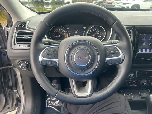 Certified 2019 Jeep Compass Altitude image 16