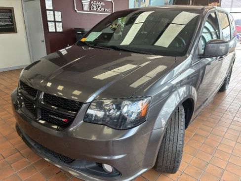 Used 2018 Dodge Grand Caravan SE image 8