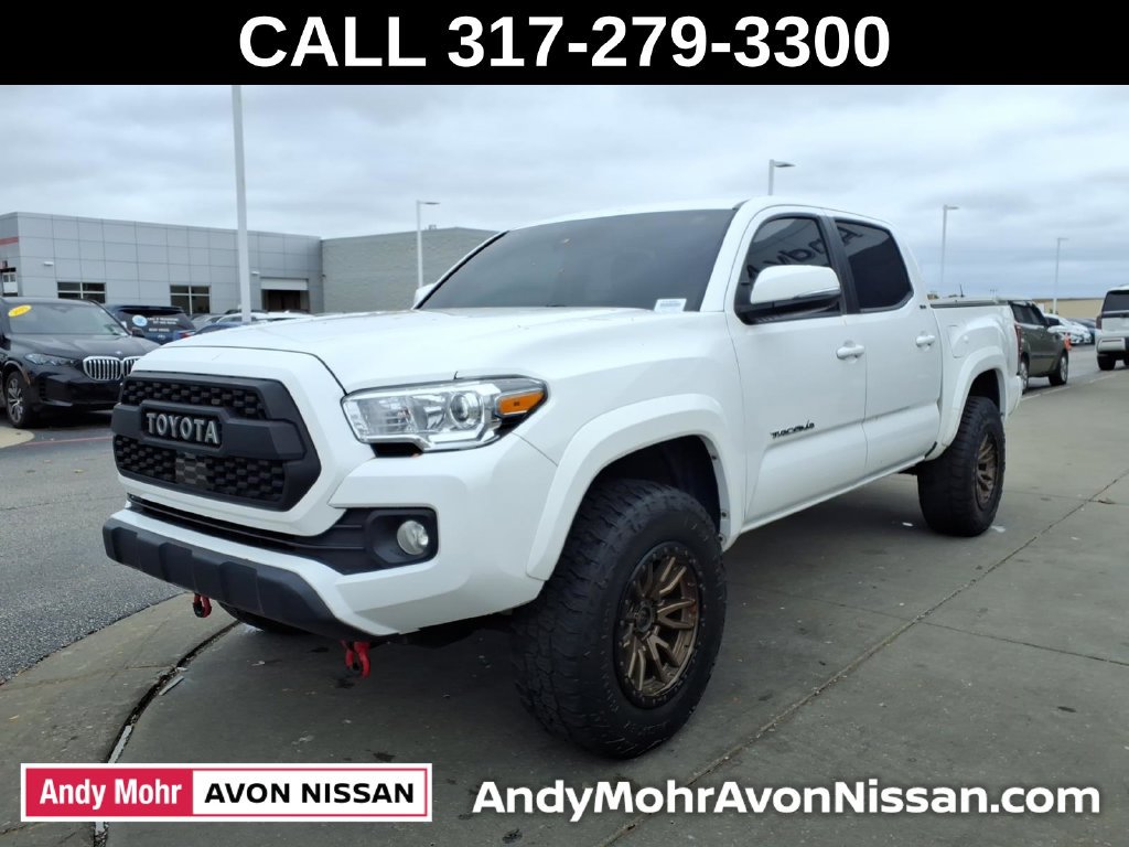 Used 2023 Toyota Tacoma SR5 w/ Technology Package AWD/4WD image 4