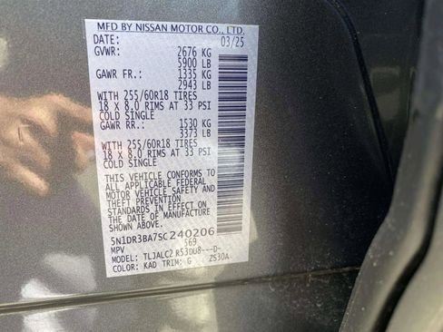 Used 2025 Nissan Pathfinder SV image 14