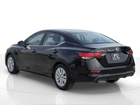 Used 2022 Nissan Sentra S image 4