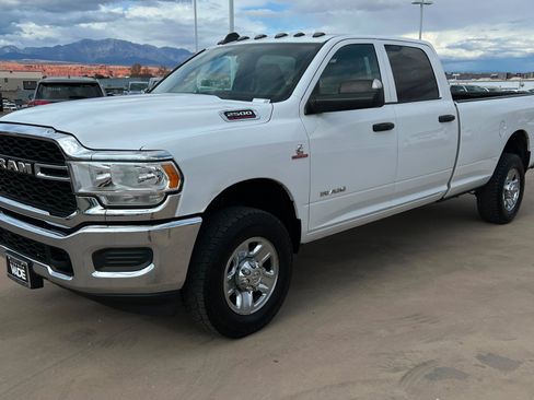 Used 2022 RAM 2500 Tradesman w/ Chrome Appearance Group image 1