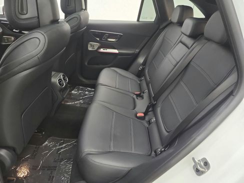 Certified 2025 Mercedes-Benz GLC 300 image 15