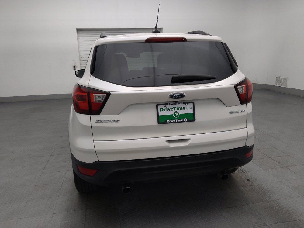 Used 2019 Ford Escape SE FWD image 6