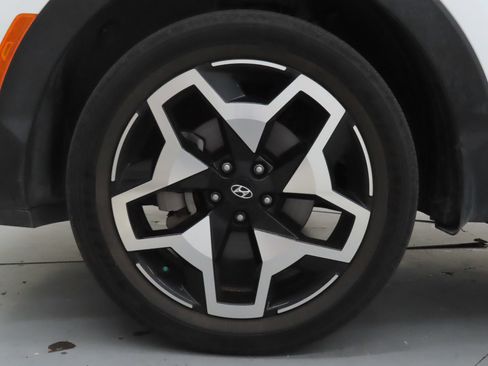Used 2022 Hyundai Santa Cruz Limited AWD/4WD image 29