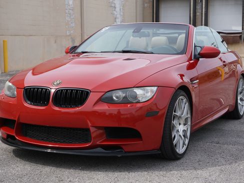 Used 2010 BMW M3 Convertible RWD image 13