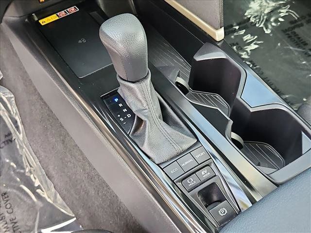 Used 2025 Toyota Camry LE FWD image 17