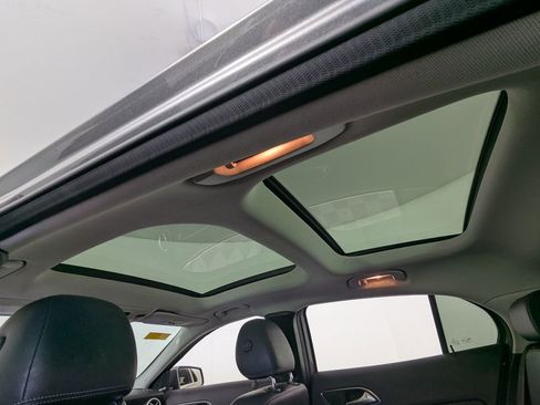 Used 2015 Mercedes-Benz GLA 250 4MATIC image 19