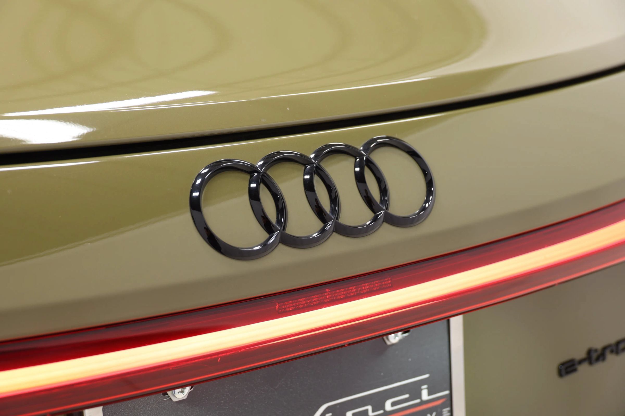 Used 2022 Audi RS e-tron GT w/ Year 1 Package AWD/4WD image 68