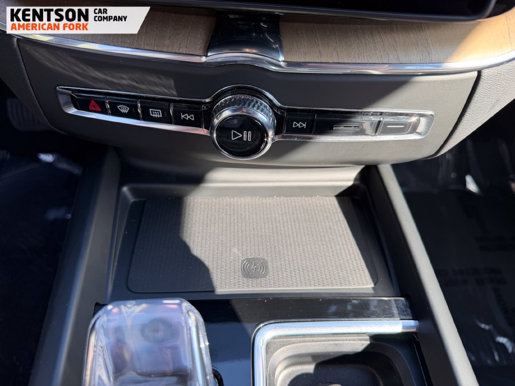 Used 2026 Volvo XC60 B5 Plus AWD/4WD image 24